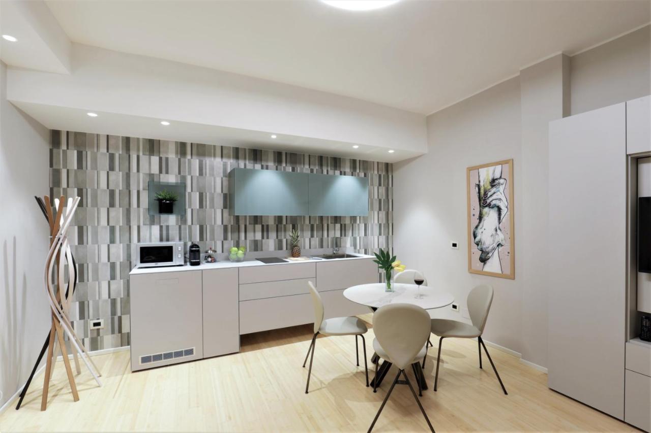 Viam 16B Suites Rom Exterior foto